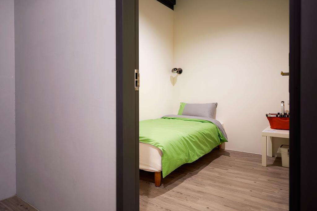 Ease Single Inn Taichung Exteriör bild
